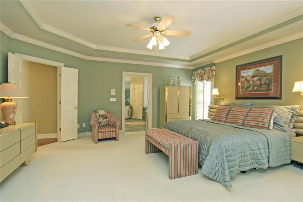 5840 De Claire Court, Sandy Springs, Georgia 30328, 5 Bedrooms Bedrooms, ,4 BathroomsBathrooms,Residential,Sold,5840 De Claire Court,5655003