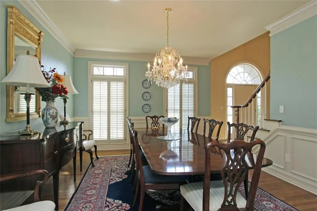 5840 De Claire Court, Sandy Springs, Georgia 30328, 5 Bedrooms Bedrooms, ,4 BathroomsBathrooms,Residential,Sold,5840 De Claire Court,5655003