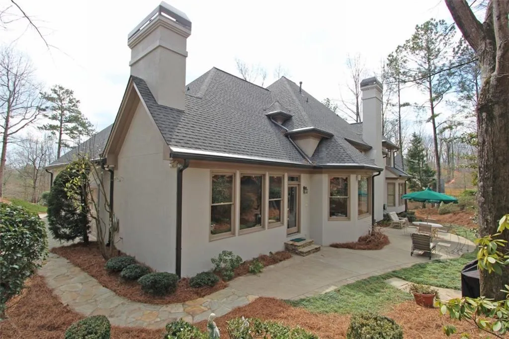 5840 De Claire Court, Sandy Springs, Georgia 30328, 5 Bedrooms Bedrooms, ,4 BathroomsBathrooms,Residential,Sold,5840 De Claire Court,5655003