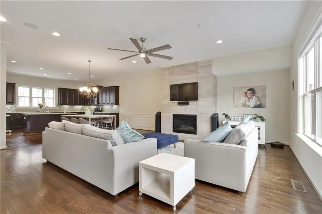 948 Opelousas Way, Atlanta, Georgia 30328, 4 Bedrooms Bedrooms, ,3 BathroomsBathrooms,Residential,Sold,948 Opelousas Way,6881398