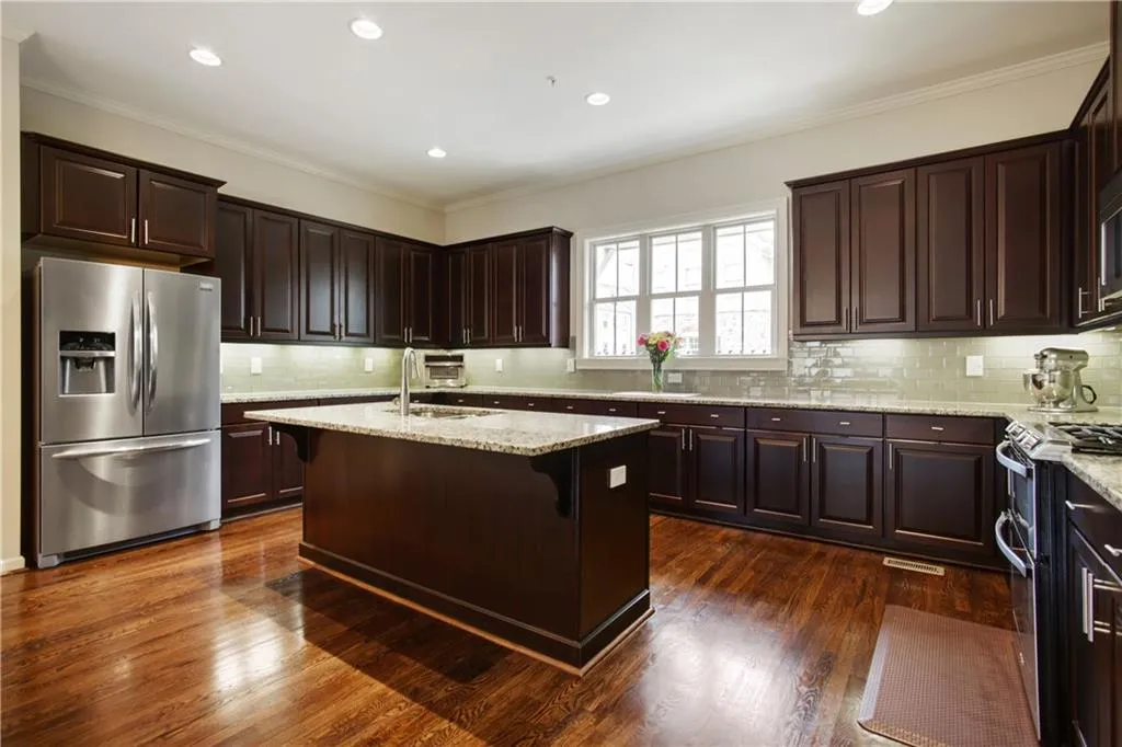 948 Opelousas Way, Atlanta, Georgia 30328, 4 Bedrooms Bedrooms, ,3 BathroomsBathrooms,Residential,Sold,948 Opelousas Way,6881398