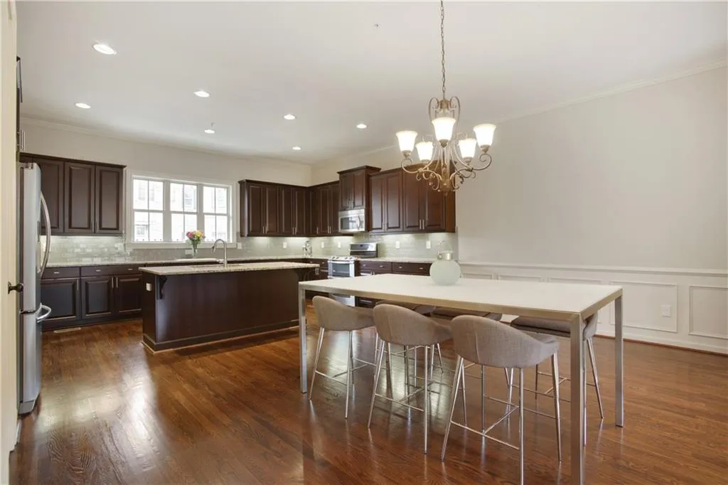 948 Opelousas Way, Atlanta, Georgia 30328, 4 Bedrooms Bedrooms, ,3 BathroomsBathrooms,Residential,Sold,948 Opelousas Way,6881398