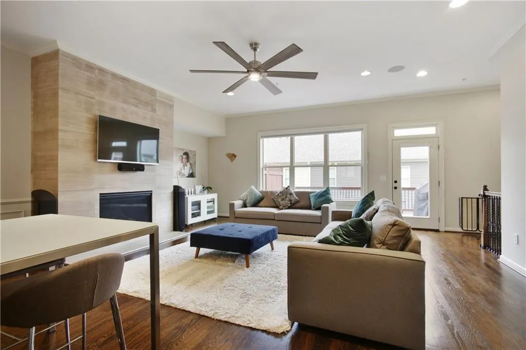 948 Opelousas Way, Atlanta, Georgia 30328, 4 Bedrooms Bedrooms, ,3 BathroomsBathrooms,Residential,Sold,948 Opelousas Way,6881398