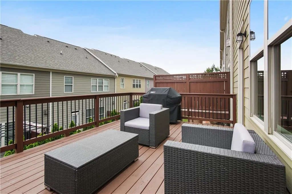 948 Opelousas Way, Atlanta, Georgia 30328, 4 Bedrooms Bedrooms, ,3 BathroomsBathrooms,Residential,Sold,948 Opelousas Way,6881398