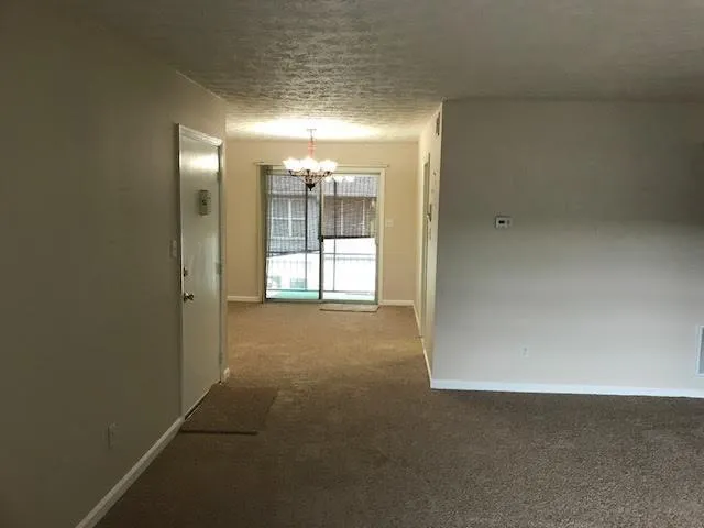 6700 Roswell Road Unit 24h, Sandy Springs, Georgia 30328, 2 Bedrooms Bedrooms, ,2 BathroomsBathrooms,Residential,Sold,6700 Roswell Road Unit 24h,5828210