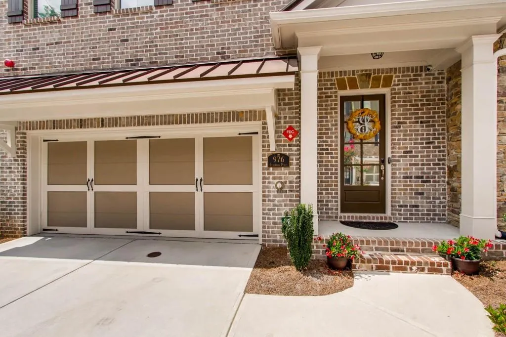 976 Bergeron Place, Sandy Springs, Georgia 30328, 4 Bedrooms Bedrooms, ,3 BathroomsBathrooms,Residential,Sold,976 Bergeron Place,6047373