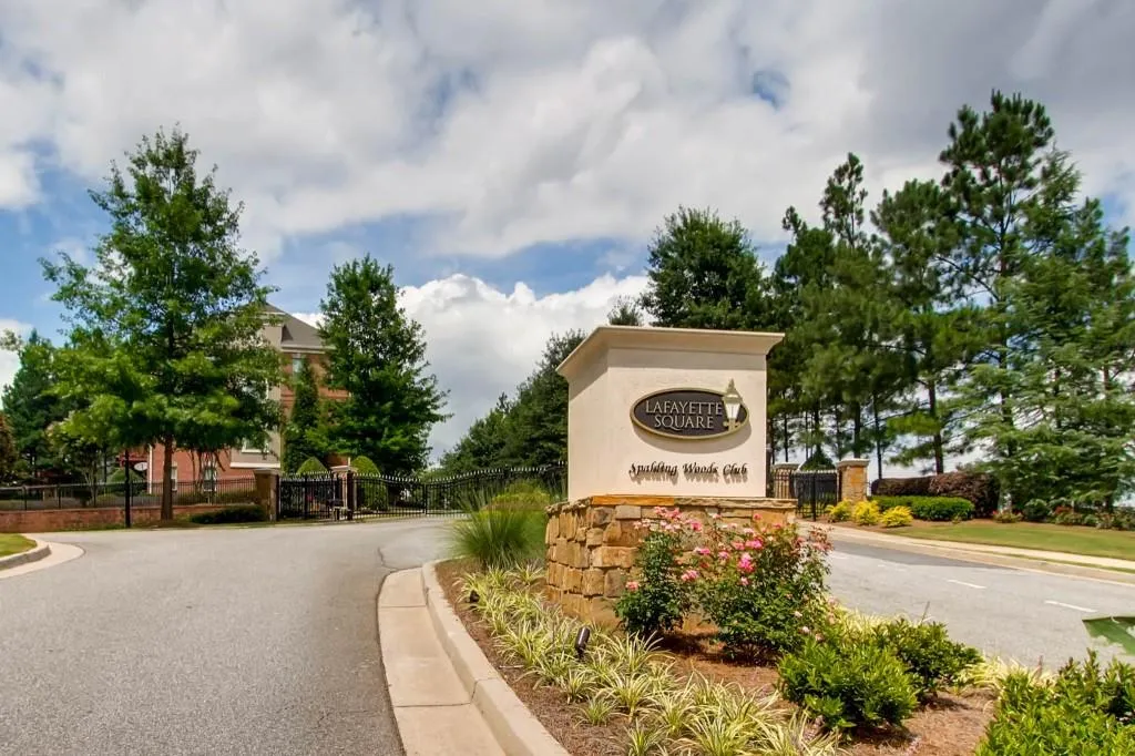 976 Bergeron Place, Sandy Springs, Georgia 30328, 4 Bedrooms Bedrooms, ,3 BathroomsBathrooms,Residential,Sold,976 Bergeron Place,6047373
