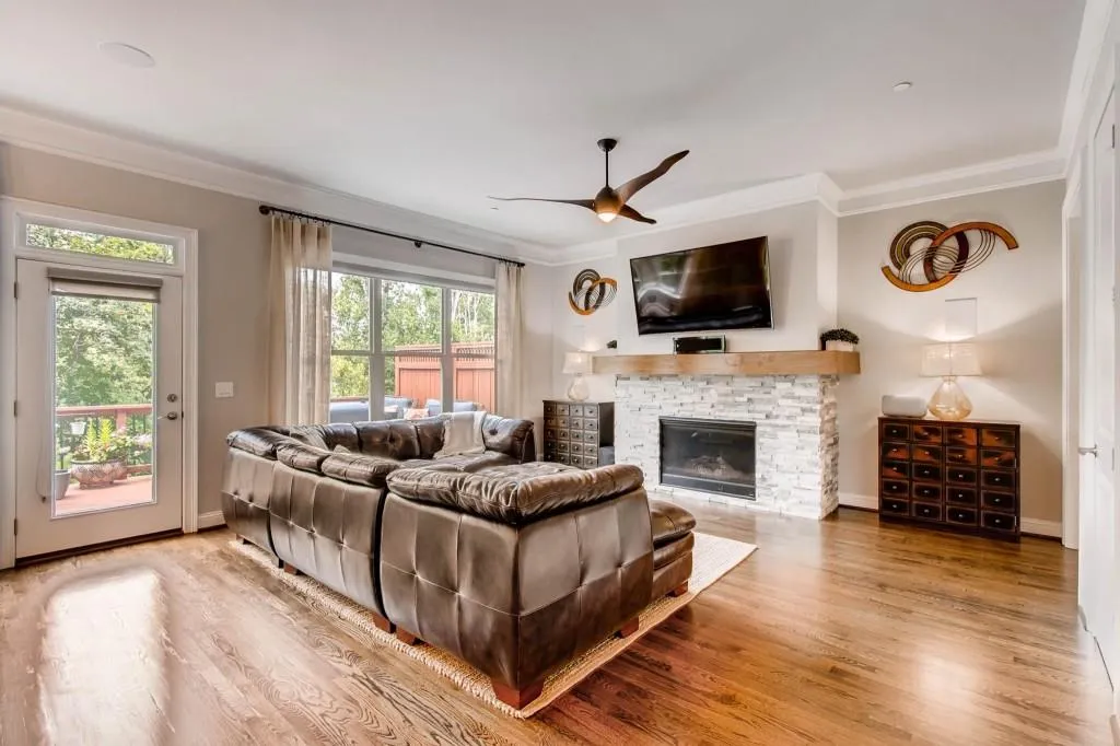 976 Bergeron Place, Sandy Springs, Georgia 30328, 4 Bedrooms Bedrooms, ,3 BathroomsBathrooms,Residential,Sold,976 Bergeron Place,6047373