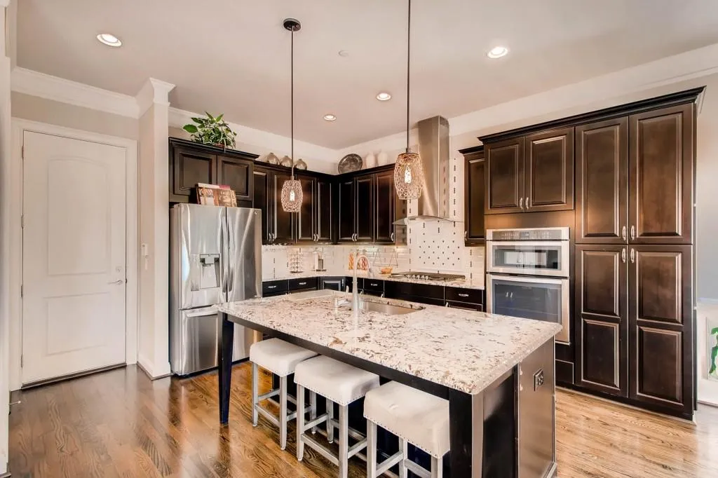 976 Bergeron Place, Sandy Springs, Georgia 30328, 4 Bedrooms Bedrooms, ,3 BathroomsBathrooms,Residential,Sold,976 Bergeron Place,6047373