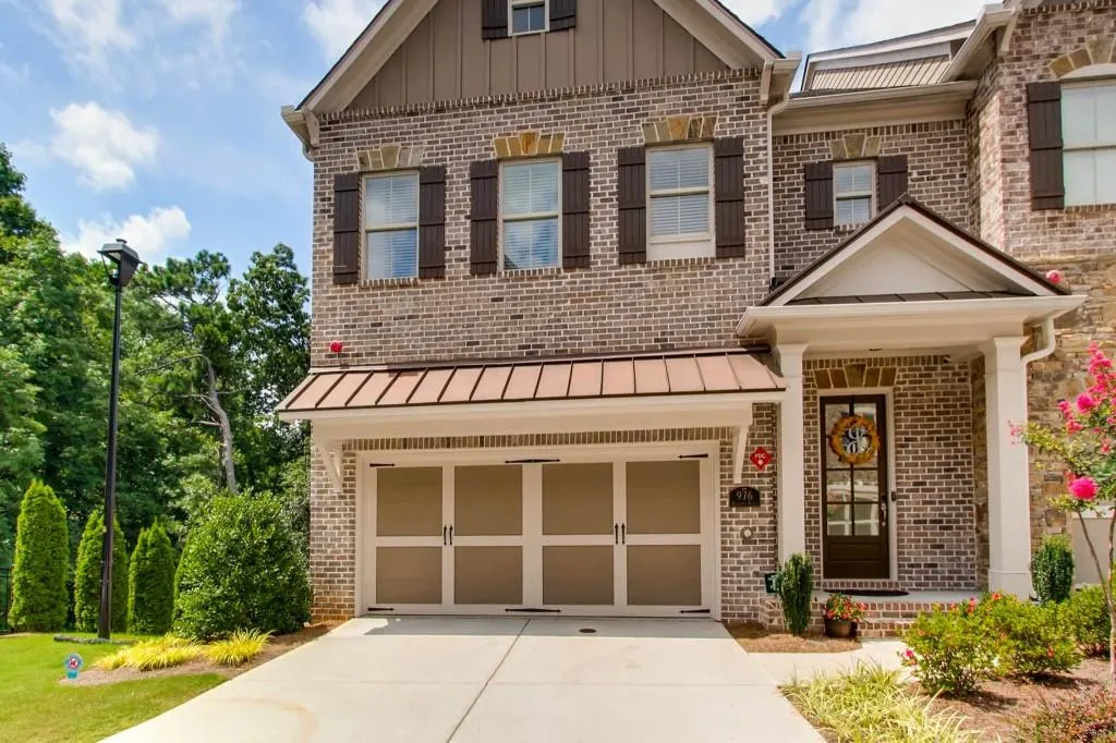 976 Bergeron Place, Sandy Springs, Georgia 30328, 4 Bedrooms Bedrooms, ,3 BathroomsBathrooms,Residential,Sold,976 Bergeron Place,6047373