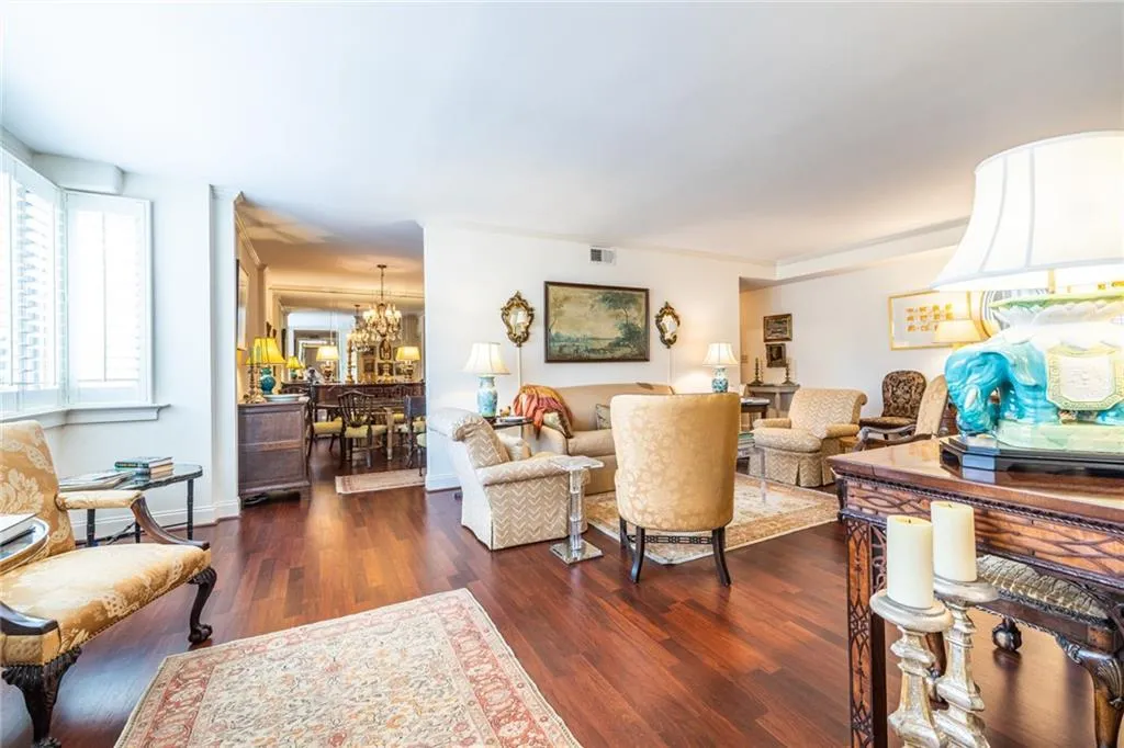 2734 Peachtree Road Nw Unit A404, Atlanta, Georgia 30305, 2 Bedrooms Bedrooms, 0 ,2 BathroomsBathrooms,Residential,For Sale,2734 Peachtree Road Nw Unit A404,7721996