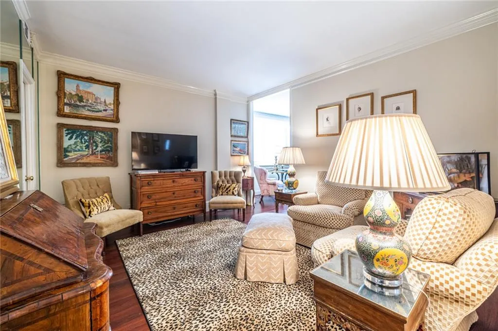 2734 Peachtree Road Nw Unit A404, Atlanta, Georgia 30305, 2 Bedrooms Bedrooms, 0 ,2 BathroomsBathrooms,Residential,For Sale,2734 Peachtree Road Nw Unit A404,7721996