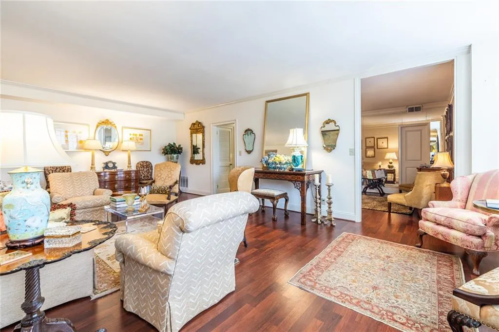 2734 Peachtree Road Nw Unit A404, Atlanta, Georgia 30305, 2 Bedrooms Bedrooms, 0 ,2 BathroomsBathrooms,Residential,For Sale,2734 Peachtree Road Nw Unit A404,7721996