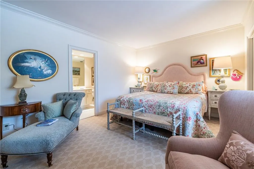 2734 Peachtree Road Nw Unit A404, Atlanta, Georgia 30305, 2 Bedrooms Bedrooms, 0 ,2 BathroomsBathrooms,Residential,For Sale,2734 Peachtree Road Nw Unit A404,7721996