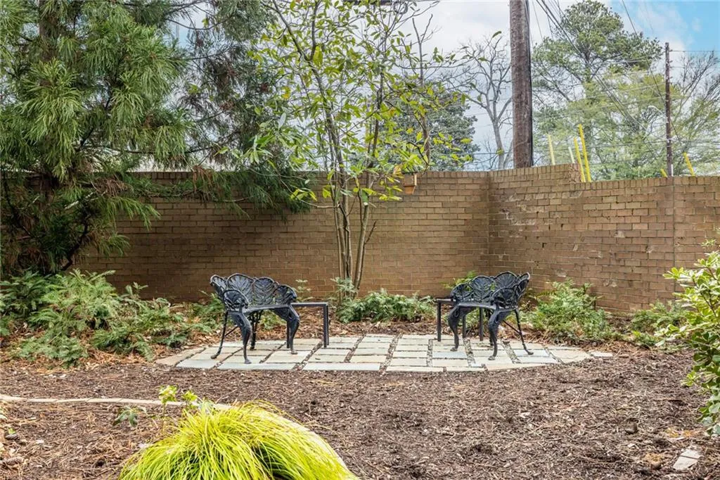 2734 Peachtree Road Nw Unit A404, Atlanta, Georgia 30305, 2 Bedrooms Bedrooms, 0 ,2 BathroomsBathrooms,Residential,For Sale,2734 Peachtree Road Nw Unit A404,7721996