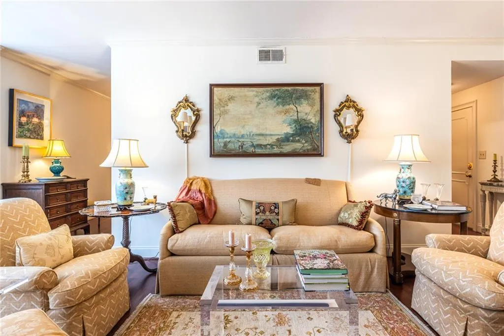 2734 Peachtree Road Nw Unit A404, Atlanta, Georgia 30305, 2 Bedrooms Bedrooms, 0 ,2 BathroomsBathrooms,Residential,For Sale,2734 Peachtree Road Nw Unit A404,7721996