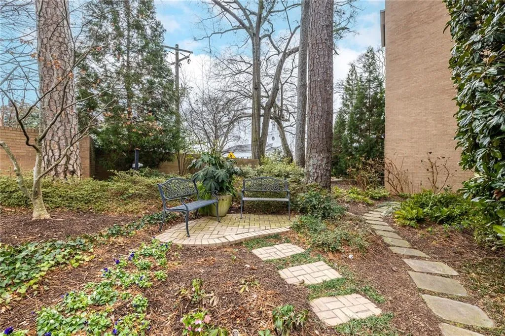 2734 Peachtree Road Nw Unit A404, Atlanta, Georgia 30305, 2 Bedrooms Bedrooms, 0 ,2 BathroomsBathrooms,Residential,For Sale,2734 Peachtree Road Nw Unit A404,7721996