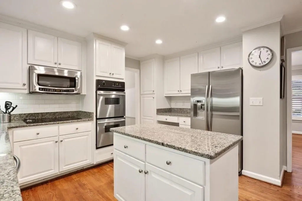 6450 Tanacrest Court, Sandy Springs, Georgia 30328, 4 Bedrooms Bedrooms, ,3 BathroomsBathrooms,Residential,Sold,6450 Tanacrest Court,6773555