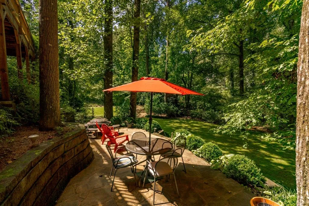6450 Tanacrest Court, Sandy Springs, Georgia 30328, 4 Bedrooms Bedrooms, ,3 BathroomsBathrooms,Residential,Sold,6450 Tanacrest Court,6773555