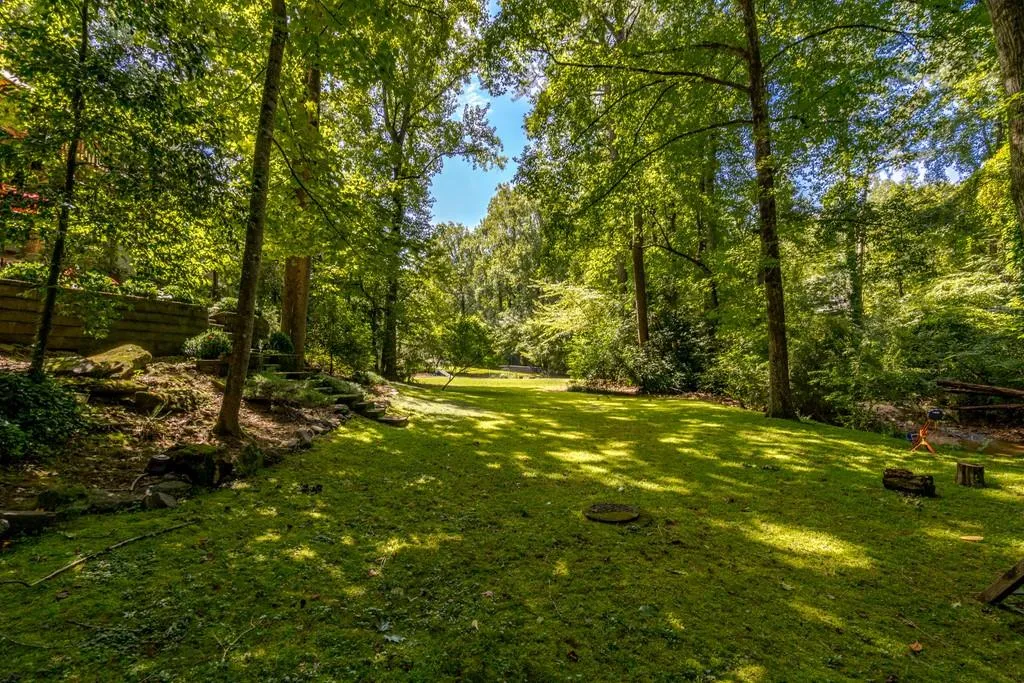 6450 Tanacrest Court, Sandy Springs, Georgia 30328, 4 Bedrooms Bedrooms, ,3 BathroomsBathrooms,Residential,Sold,6450 Tanacrest Court,6773555