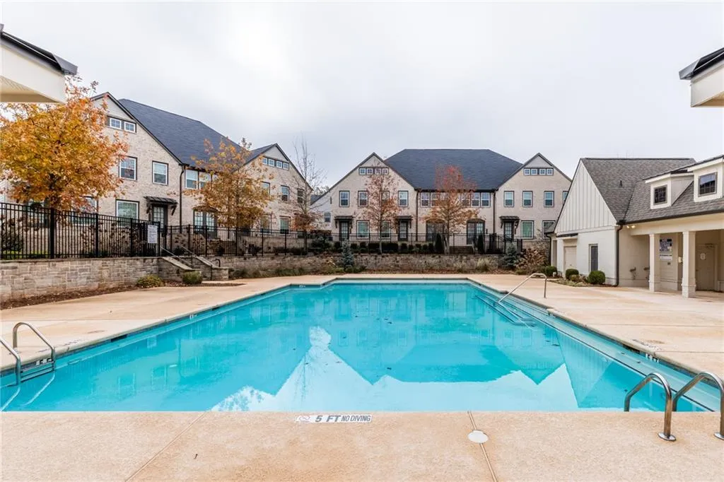 3933 Danube Lane Unit 224, Atlanta, Georgia 30339, 1 Bedroom Bedrooms, ,2 BathroomsBathrooms,Residential,For Sale,3933 Danube Lane Unit 224,7607898