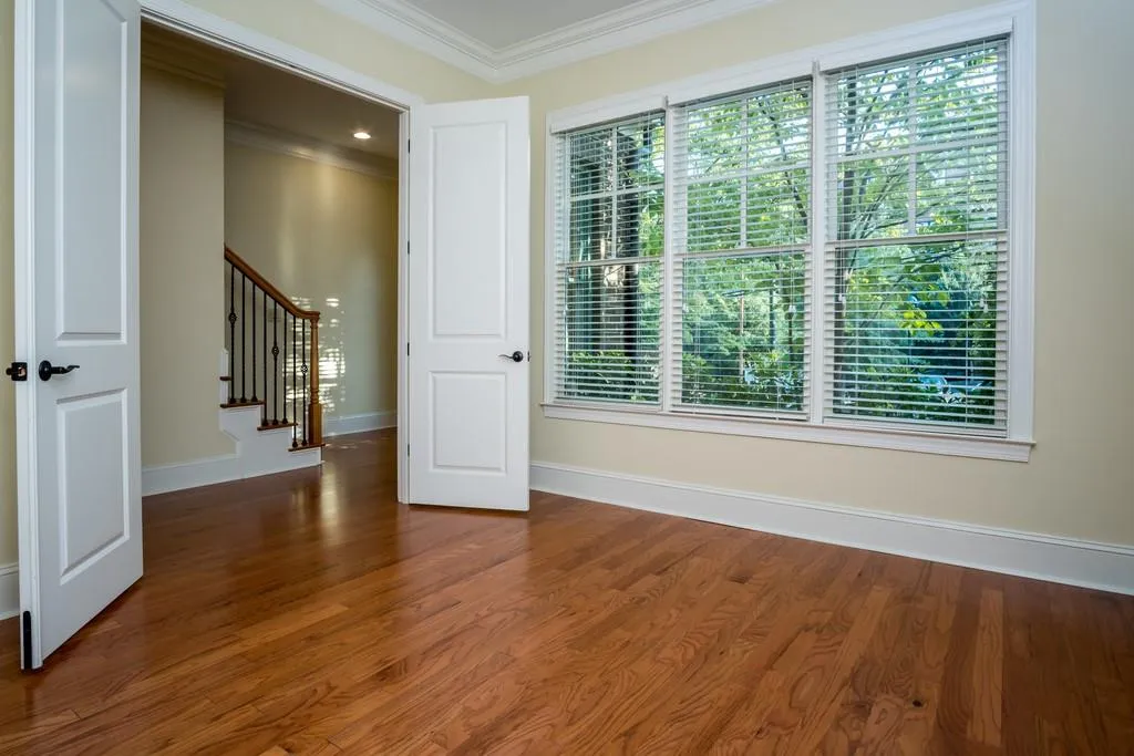 6075 City Walk Lane, Sandy Springs, Georgia 30328, 3 Bedrooms Bedrooms, ,3 BathroomsBathrooms,Residential,Sold,6075 City Walk Lane,6592058