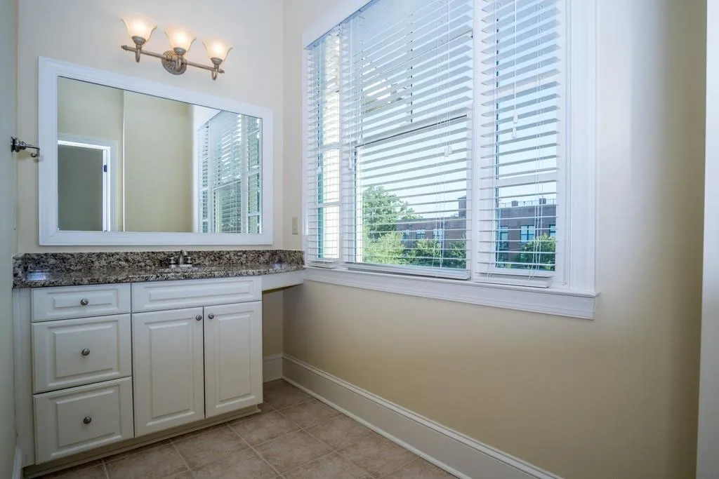 6075 City Walk Lane, Sandy Springs, Georgia 30328, 3 Bedrooms Bedrooms, ,3 BathroomsBathrooms,Residential,Sold,6075 City Walk Lane,6592058