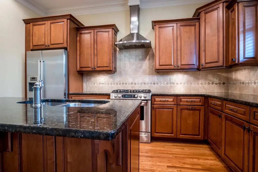 6075 City Walk Lane, Sandy Springs, Georgia 30328, 3 Bedrooms Bedrooms, ,3 BathroomsBathrooms,Residential,Sold,6075 City Walk Lane,6592058