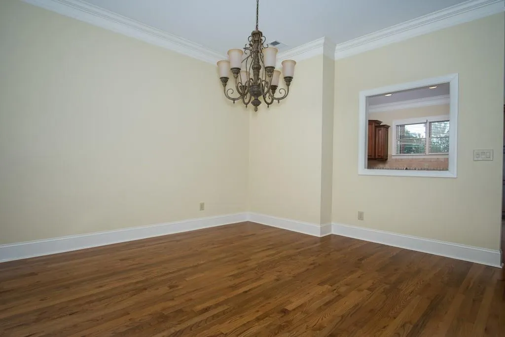 6075 City Walk Lane, Sandy Springs, Georgia 30328, 3 Bedrooms Bedrooms, ,3 BathroomsBathrooms,Residential,Sold,6075 City Walk Lane,6592058