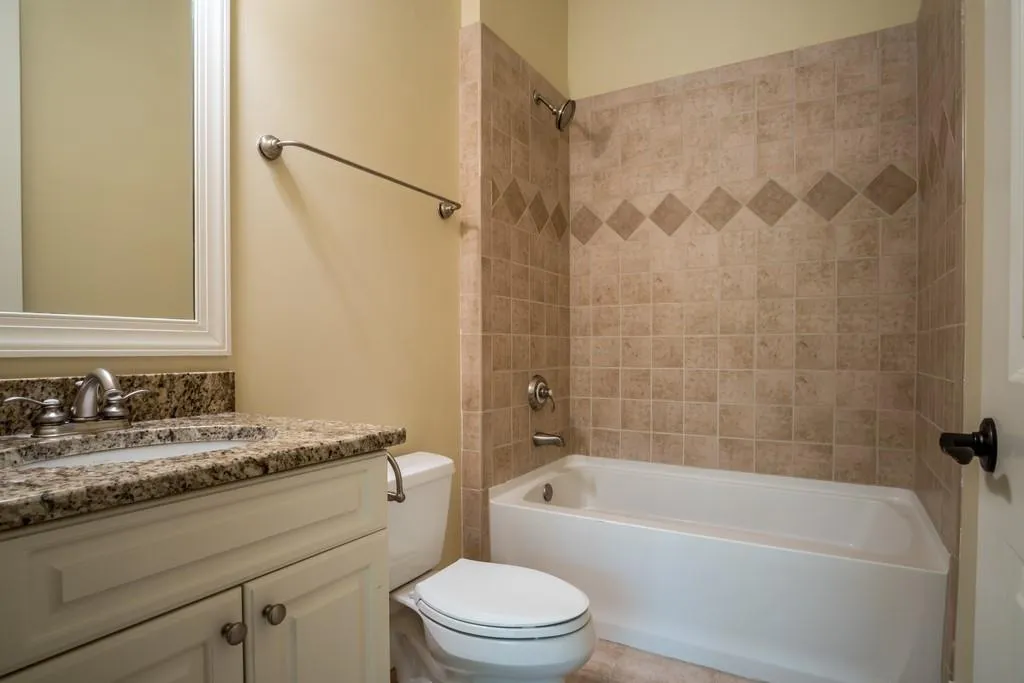 6075 City Walk Lane, Sandy Springs, Georgia 30328, 3 Bedrooms Bedrooms, ,3 BathroomsBathrooms,Residential,Sold,6075 City Walk Lane,6592058