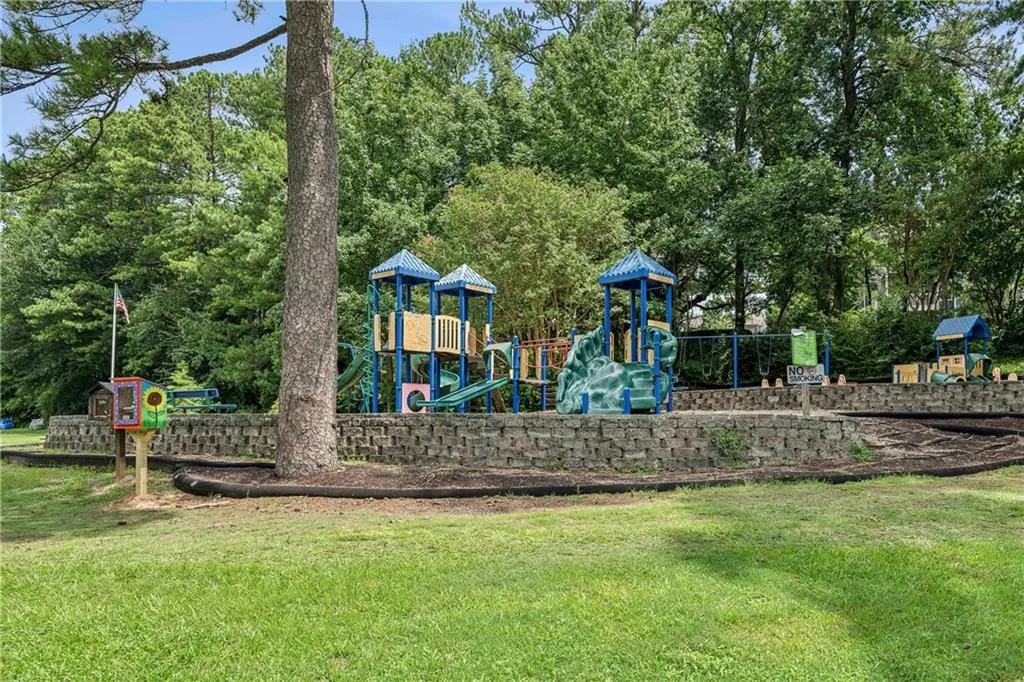 68 Peachtree Hills Avenue Ne, Atlanta, Georgia 30305, 4 Bedrooms Bedrooms, ,3 BathroomsBathrooms,Residential,For Sale,68 Peachtree Hills Avenue Ne,7664991