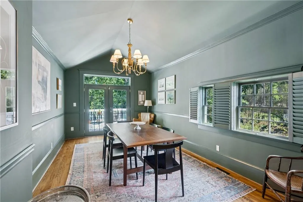 68 Peachtree Hills Avenue Ne, Atlanta, Georgia 30305, 4 Bedrooms Bedrooms, ,3 BathroomsBathrooms,Residential,For Sale,68 Peachtree Hills Avenue Ne,7664991