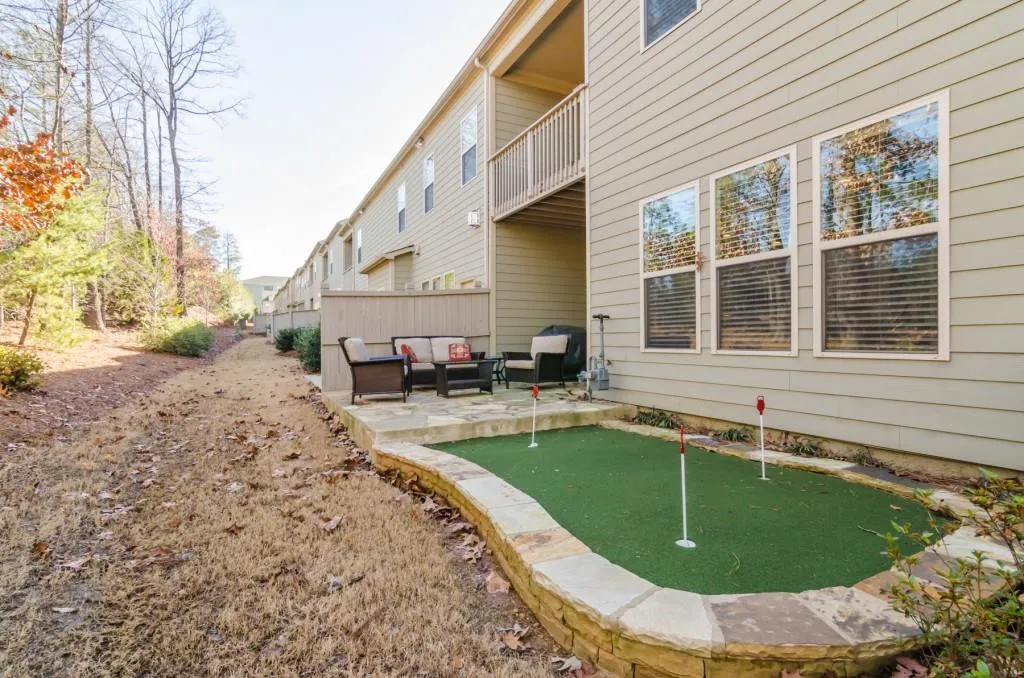 820 Northam Lane Ne, Sandy Springs, Georgia 30342, 3 Bedrooms Bedrooms, ,3 BathroomsBathrooms,Residential,Sold,820 Northam Lane Ne,6019638