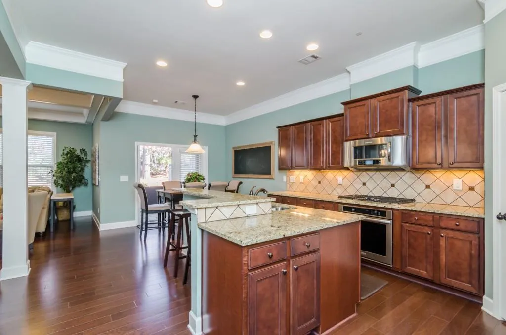 820 Northam Lane Ne, Sandy Springs, Georgia 30342, 3 Bedrooms Bedrooms, ,3 BathroomsBathrooms,Residential,Sold,820 Northam Lane Ne,6019638