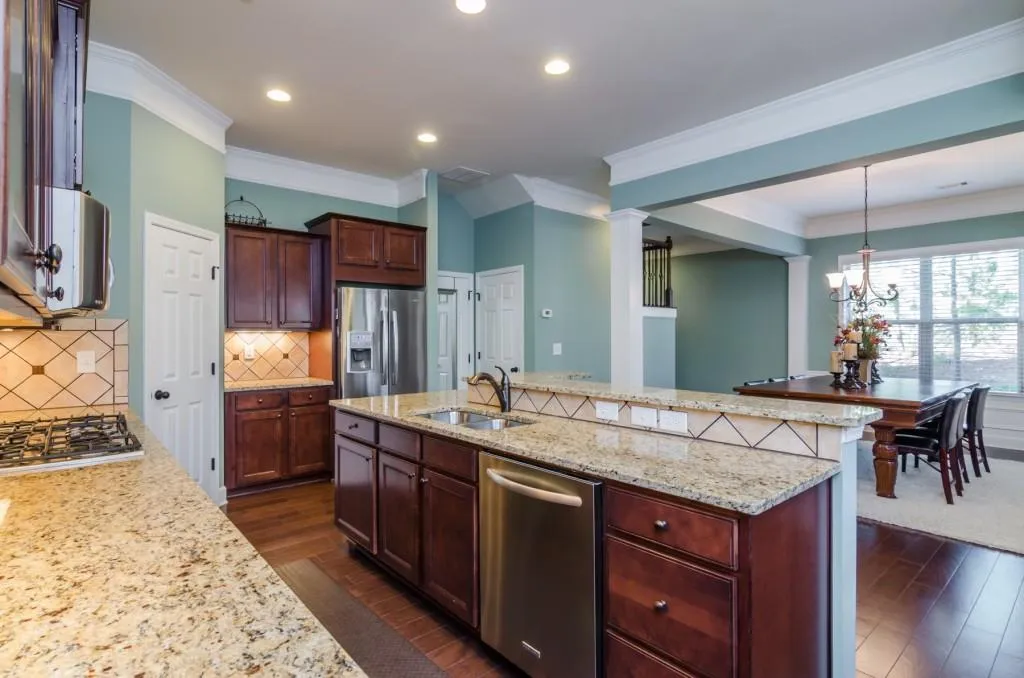 820 Northam Lane Ne, Sandy Springs, Georgia 30342, 3 Bedrooms Bedrooms, ,3 BathroomsBathrooms,Residential,Sold,820 Northam Lane Ne,6019638