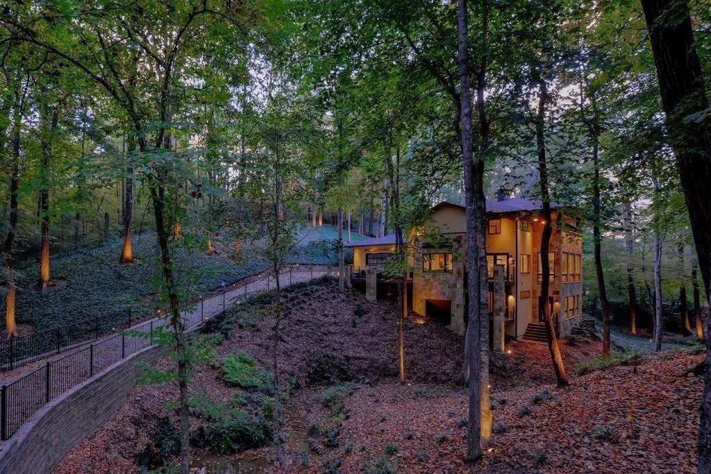 1180 E Beechwood Drive Nw, Atlanta, Georgia 30327, 6 Bedrooms Bedrooms, 0 ,4 BathroomsBathrooms,Residential,For Sale,1180 E Beechwood Drive Nw,7754878