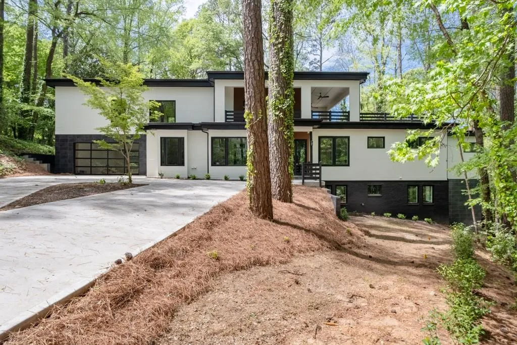 4366 Skyland Drive Ne, Atlanta, Georgia 30342, 6 Bedrooms Bedrooms, ,5 BathroomsBathrooms,Residential,For Sale,4366 Skyland Drive Ne,7563539