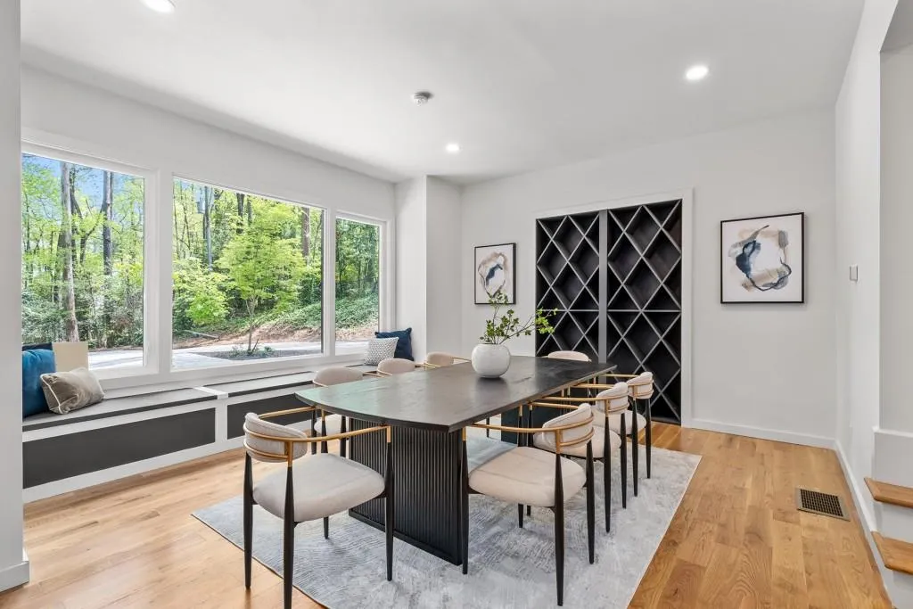 4366 Skyland Drive Ne, Atlanta, Georgia 30342, 6 Bedrooms Bedrooms, ,5 BathroomsBathrooms,Residential,For Sale,4366 Skyland Drive Ne,7563539