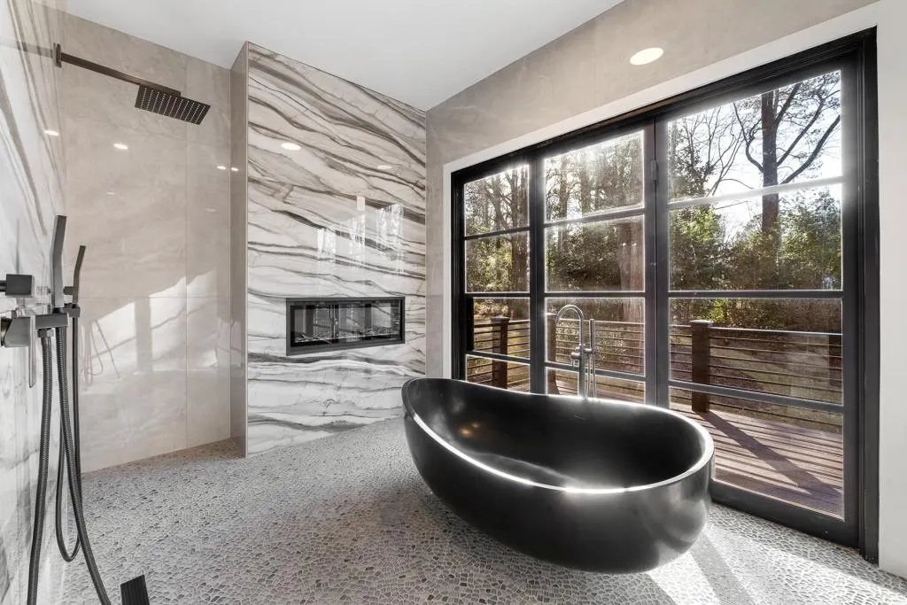 4366 Skyland Drive Ne, Atlanta, Georgia 30342, 6 Bedrooms Bedrooms, ,5 BathroomsBathrooms,Residential,For Sale,4366 Skyland Drive Ne,7563539