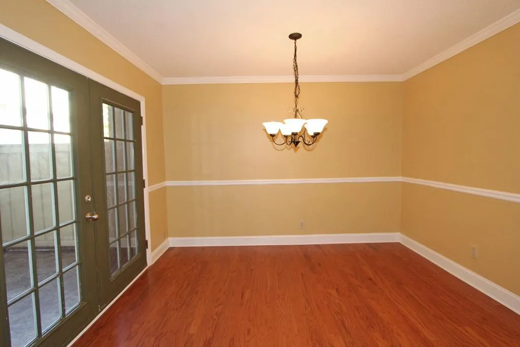 6900 Roswell Road Unit F7, Sandy Springs, Georgia 30328, 2 Bedrooms Bedrooms, ,2 BathroomsBathrooms,Residential,Sold,6900 Roswell Road Unit F7,5761287