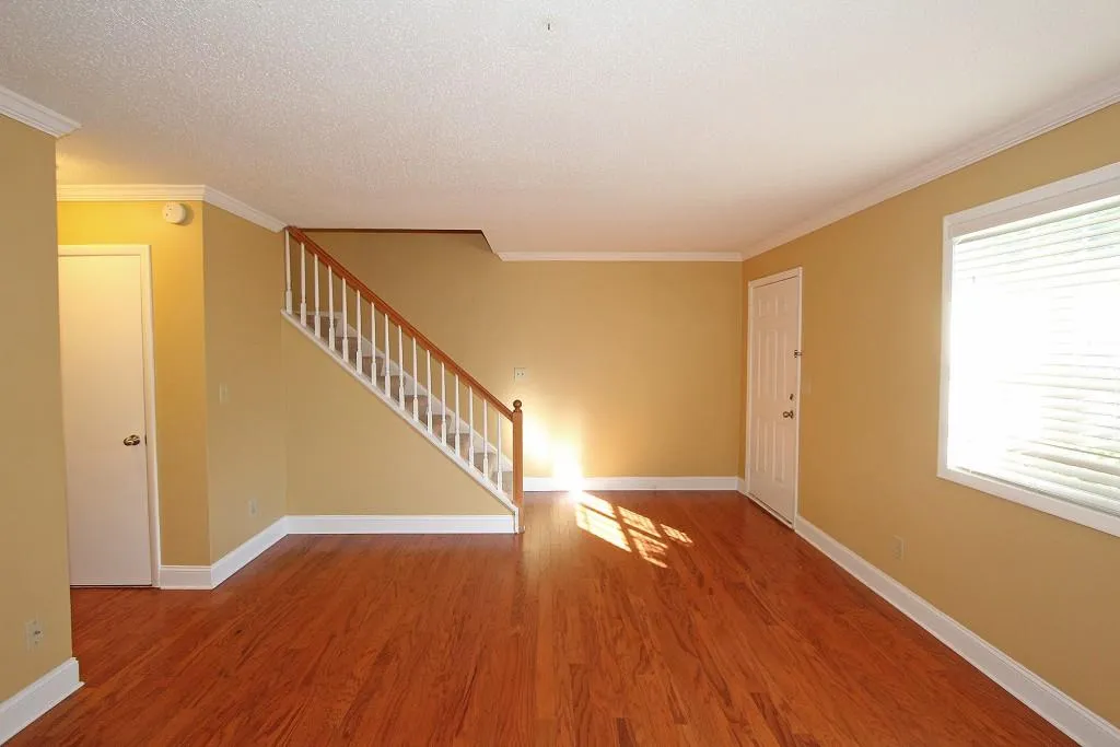 6900 Roswell Road Unit F7, Sandy Springs, Georgia 30328, 2 Bedrooms Bedrooms, ,2 BathroomsBathrooms,Residential,Sold,6900 Roswell Road Unit F7,5761287