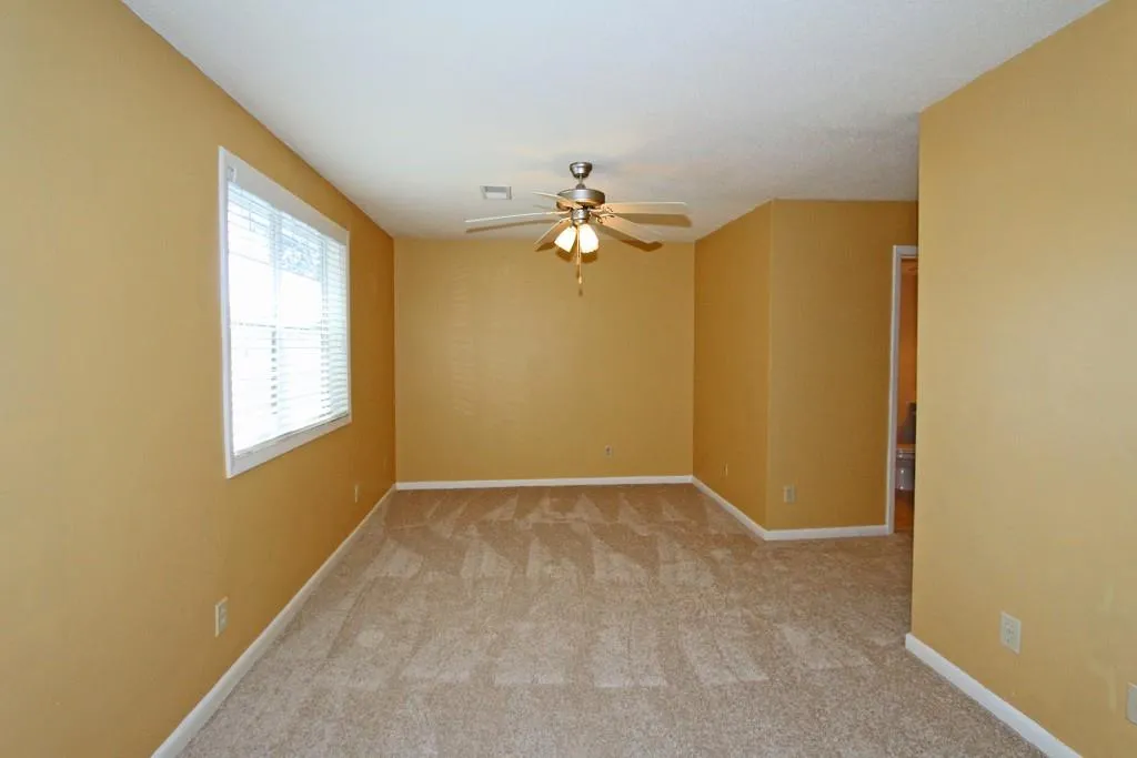6900 Roswell Road Unit F7, Sandy Springs, Georgia 30328, 2 Bedrooms Bedrooms, ,2 BathroomsBathrooms,Residential,Sold,6900 Roswell Road Unit F7,5761287