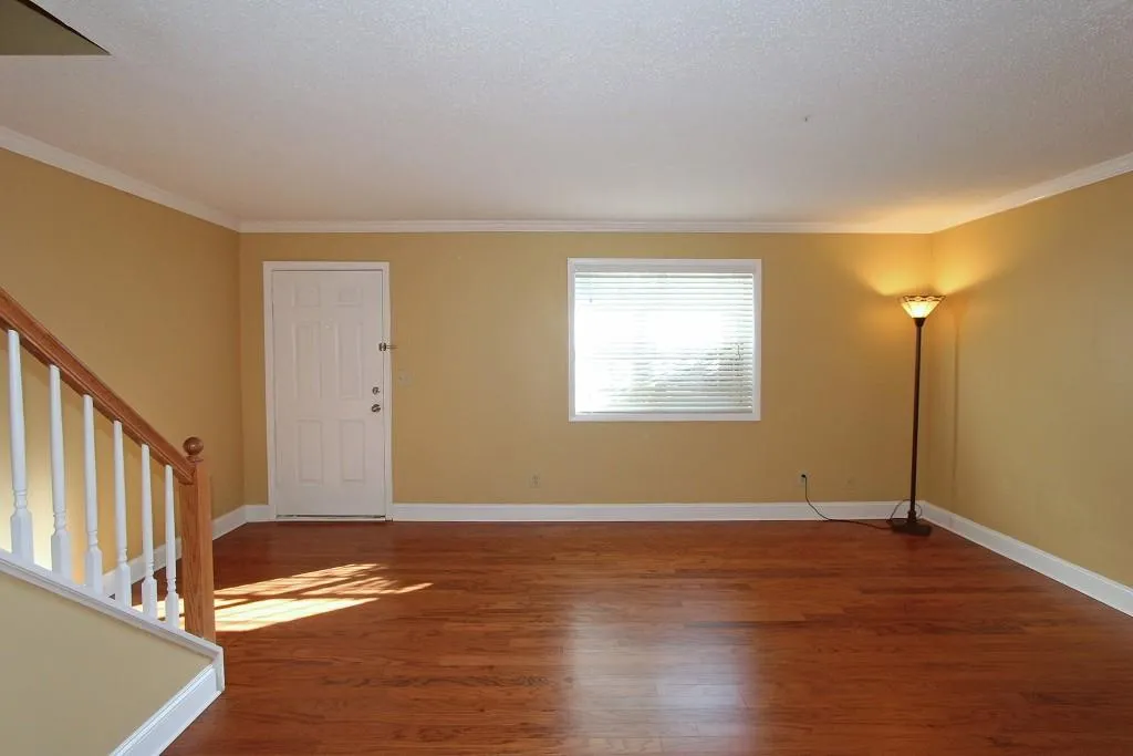 6900 Roswell Road Unit F7, Sandy Springs, Georgia 30328, 2 Bedrooms Bedrooms, ,2 BathroomsBathrooms,Residential,Sold,6900 Roswell Road Unit F7,5761287