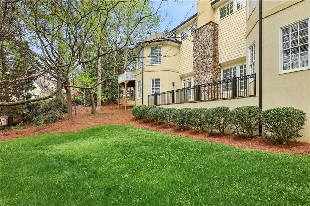 535 Telford Place, Atlanta, Georgia 30342, 4 Bedrooms Bedrooms, ,3 BathroomsBathrooms,Residential,Sold,535 Telford Place,7553879