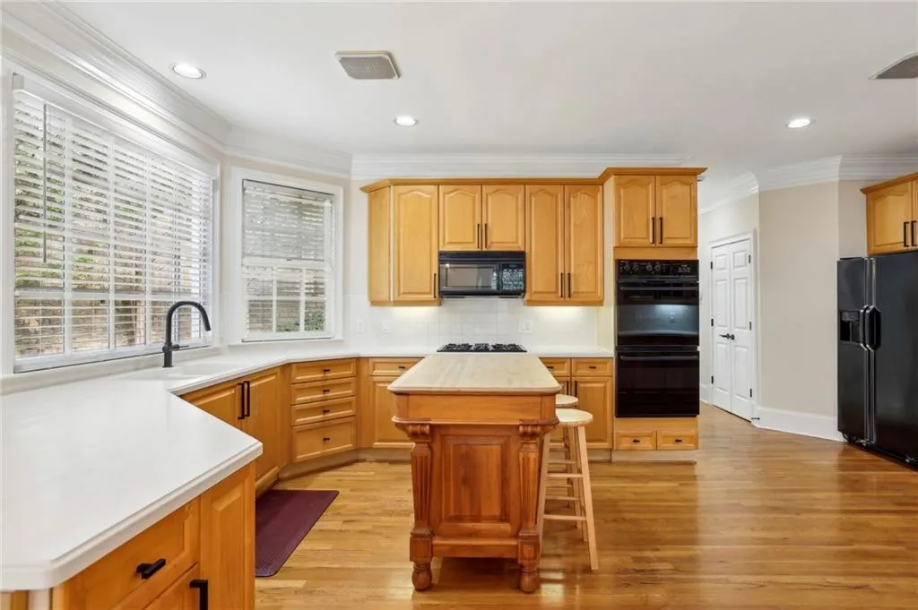 535 Telford Place, Atlanta, Georgia 30342, 4 Bedrooms Bedrooms, ,3 BathroomsBathrooms,Residential,Sold,535 Telford Place,7553879