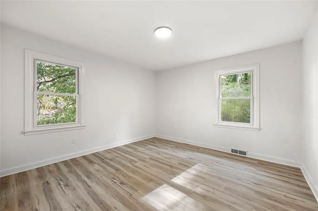 2376 Cross Street Nw, Atlanta, Georgia 30318, 3 Bedrooms Bedrooms, ,2 BathroomsBathrooms,Residential,For Sale,2376 Cross Street Nw,7627079
