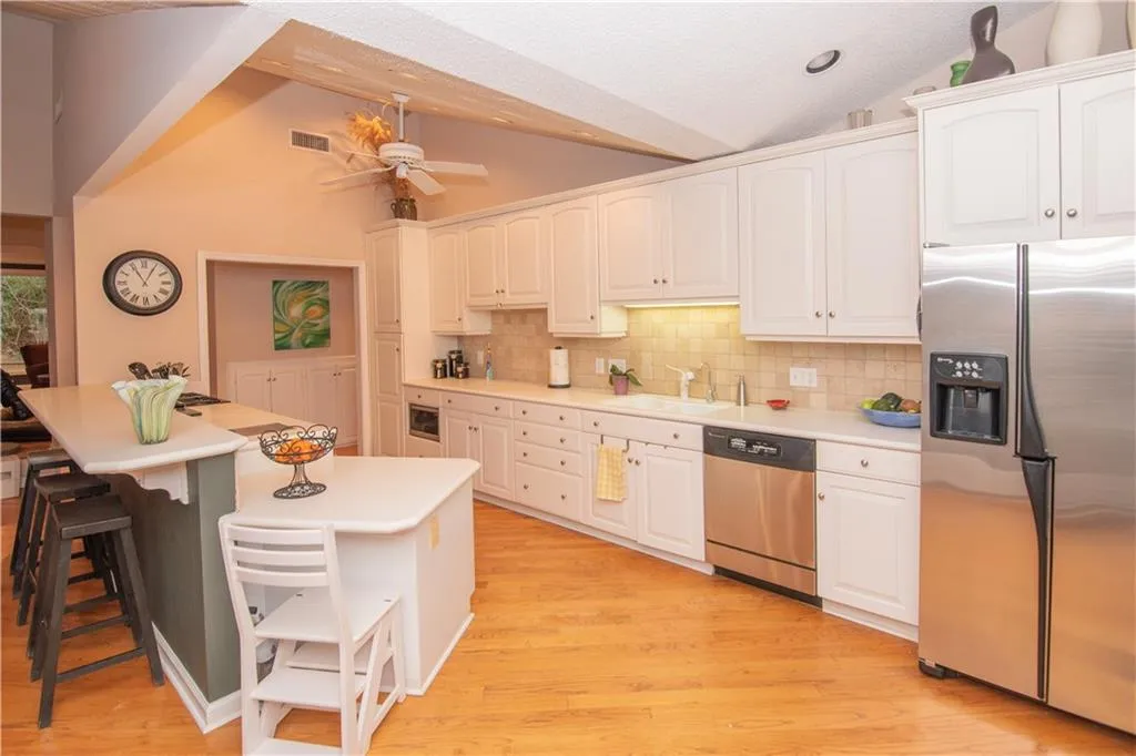 1120 Old Woodbine Road, Sandy Springs, Georgia 30319, 3 Bedrooms Bedrooms, ,3 BathroomsBathrooms,Residential,Sold,1120 Old Woodbine Road,6746038