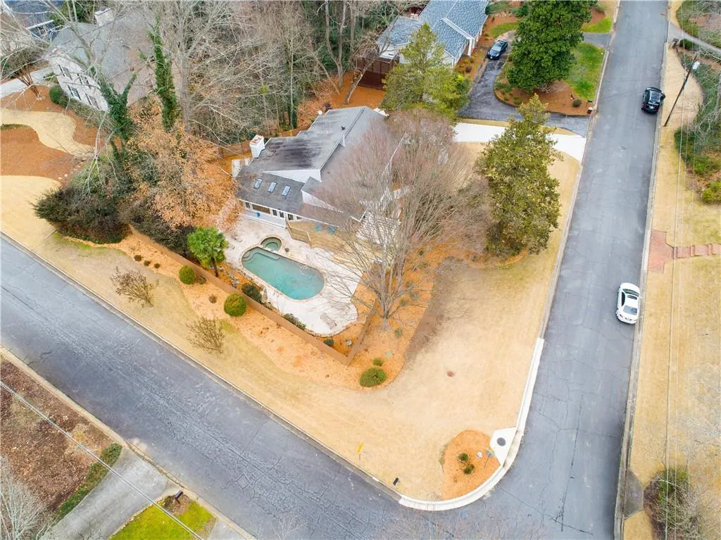 1120 Old Woodbine Road, Sandy Springs, Georgia 30319, 3 Bedrooms Bedrooms, ,3 BathroomsBathrooms,Residential,Sold,1120 Old Woodbine Road,6746038