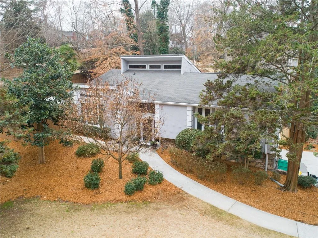 1120 Old Woodbine Road, Sandy Springs, Georgia 30319, 3 Bedrooms Bedrooms, ,3 BathroomsBathrooms,Residential,Sold,1120 Old Woodbine Road,6746038
