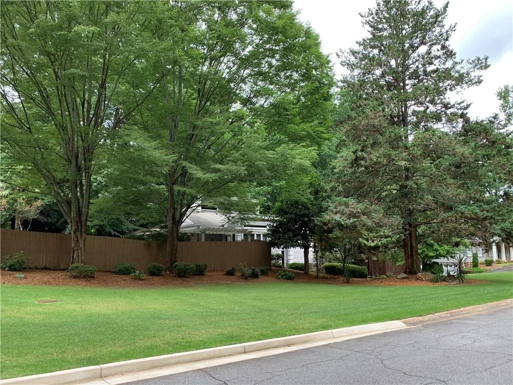 1120 Old Woodbine Road, Sandy Springs, Georgia 30319, 3 Bedrooms Bedrooms, ,3 BathroomsBathrooms,Residential,Sold,1120 Old Woodbine Road,6746038